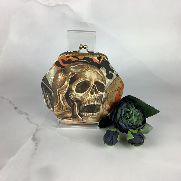 Gothic Skull and bat frame coin purse, Optional chain, Handmade