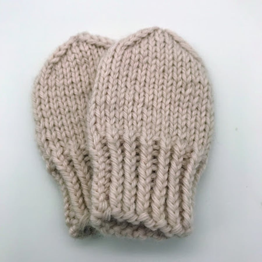 Hand Knitted mittens newborn pink