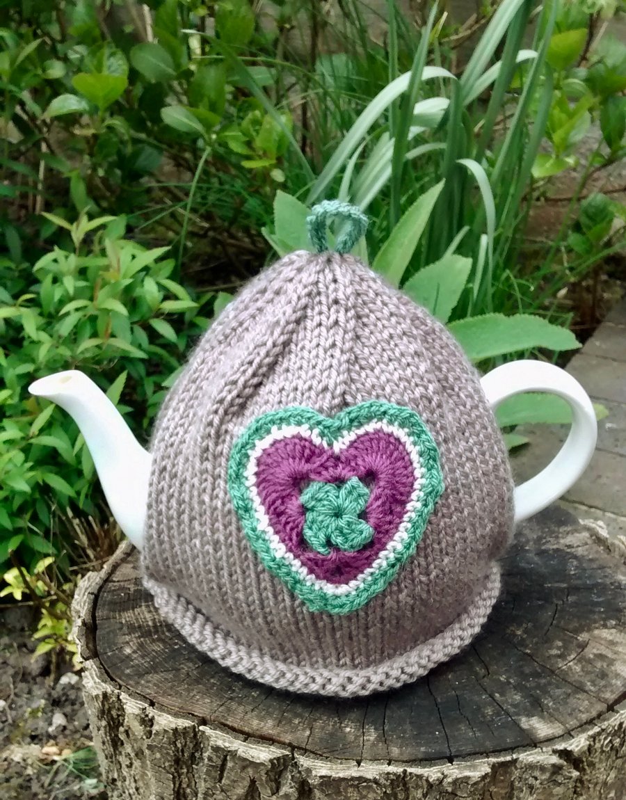 Vintage Crochet Heart Tea Cosy, Taupe Teacosy