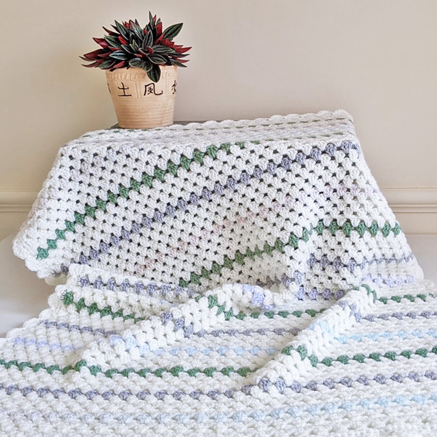 Baby Blanket - Traditional Granny Stripe - Cream & Stripes - 88cm x 65cm