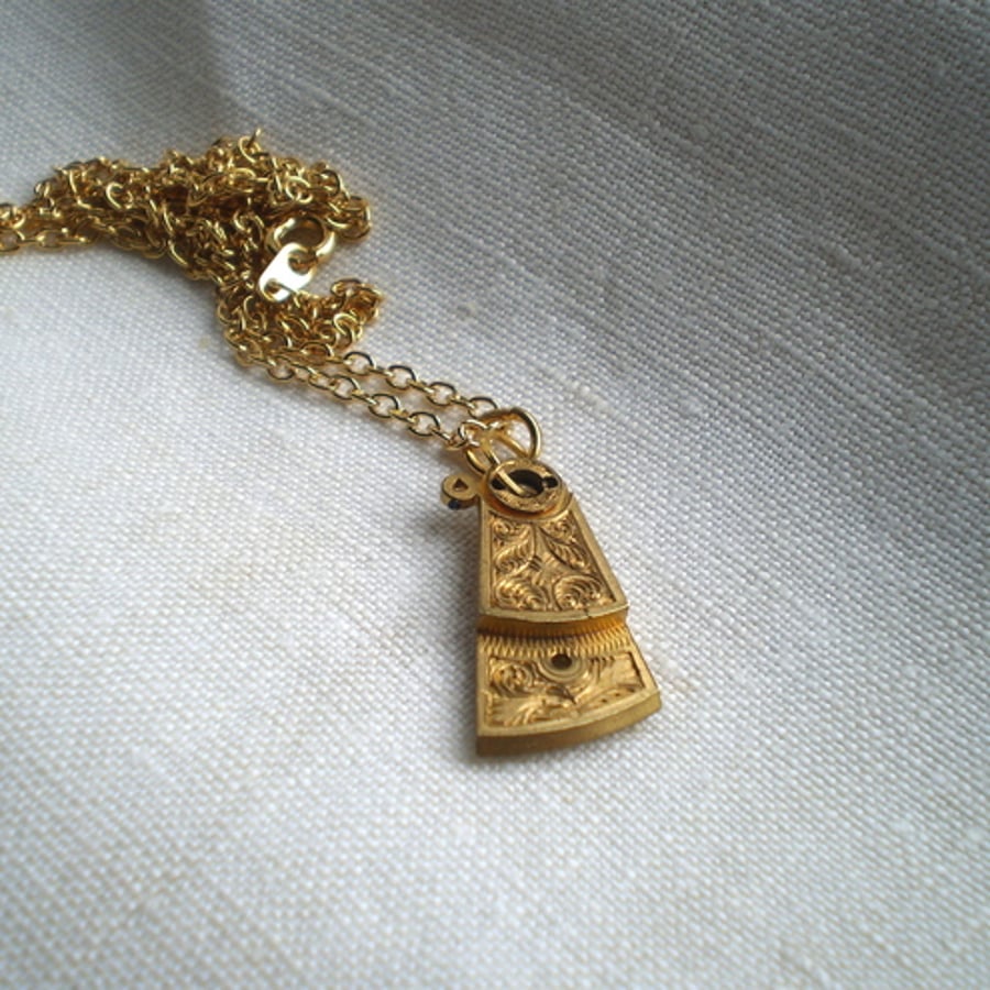 Steampunk Balance Time Necklace