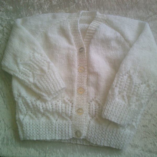 White 20 inch v Neck Cardigan with Lacy Design