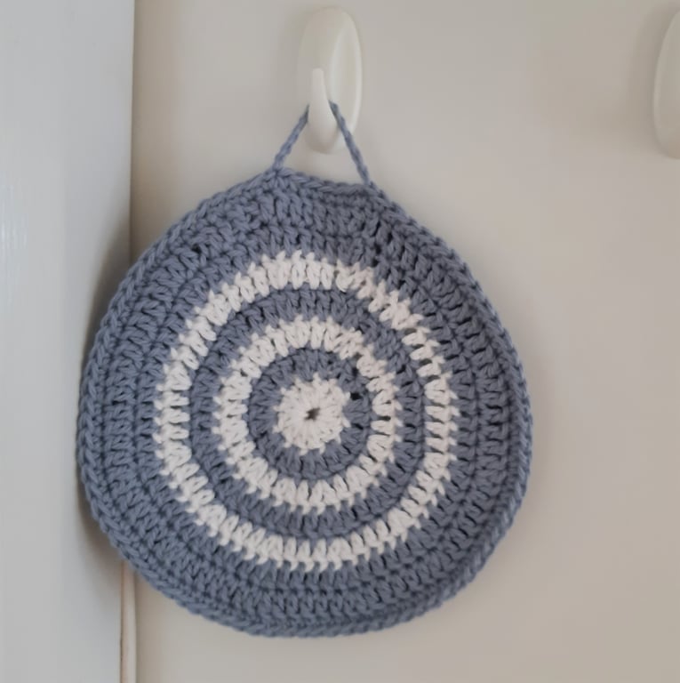 Handmade Grey and White HOT lid holder with loop