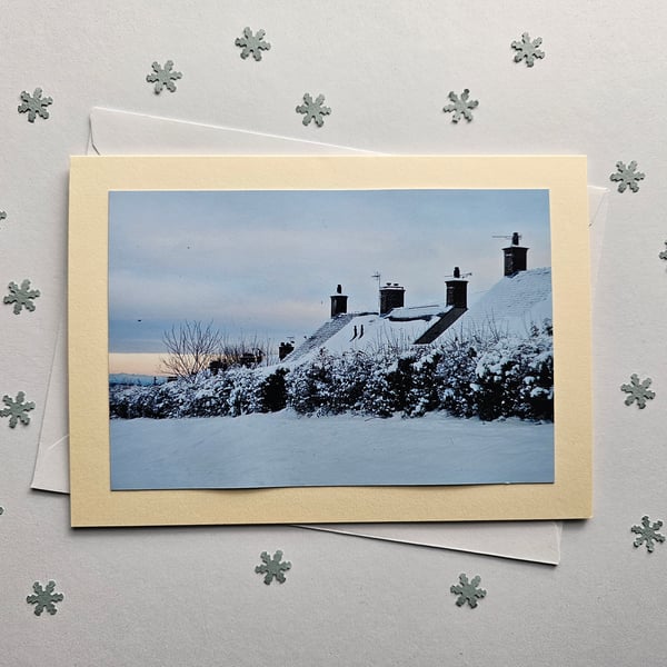 Winter Scene, Snowy Roofs Large Photo Card Size 7" x 5" (18cm x 12.5cm)