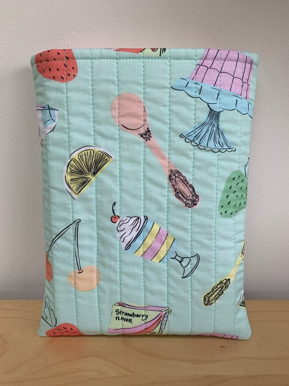Summer Quilted Fabric Print Book Sleeve - Paperback Size