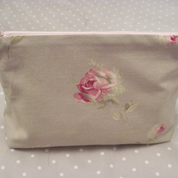 Ladies Large Cosmetic Bag