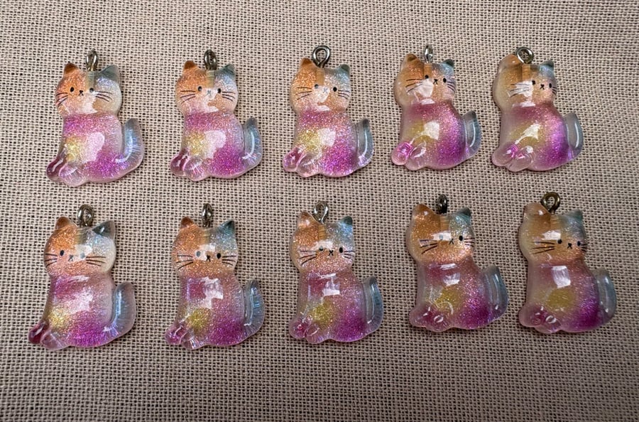 10x Resin Glittery Sparkly Cat Charms perfect for Jewellery Making or Sewing