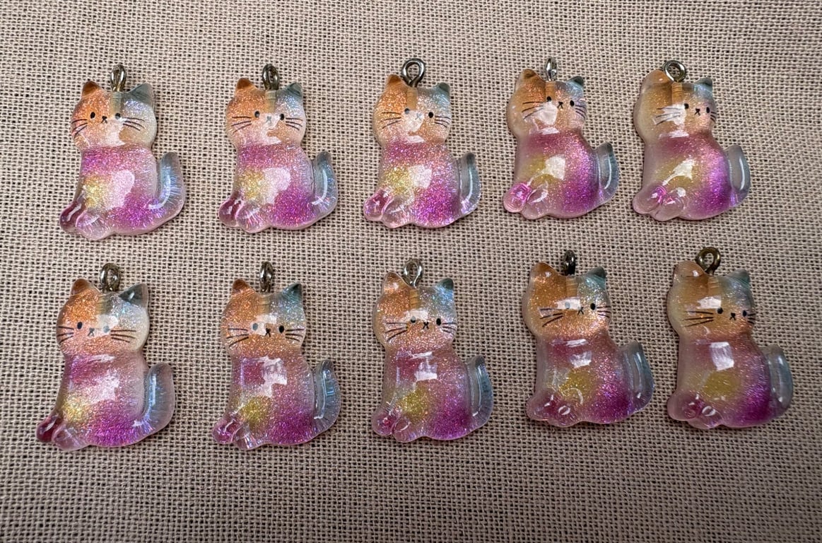 10x Resin Glittery Sparkly Cat Charms perfect for Jewellery Making or Sewing