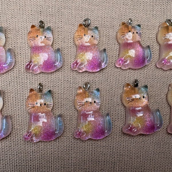 10x Resin Glittery Sparkly Cat Charms perfect for Jewellery Making or Sewing
