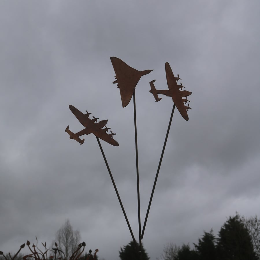 Rusty metal aviation gift Vulcan Bomber and 2 Lancaster Bombers Avro icons