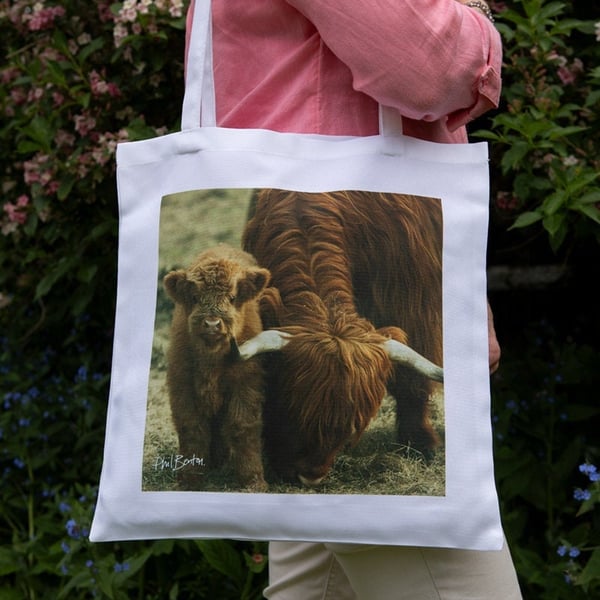 Highland Cow and Calf - The Wee Man - Tote Bag - Photography - Wildlife & Nature