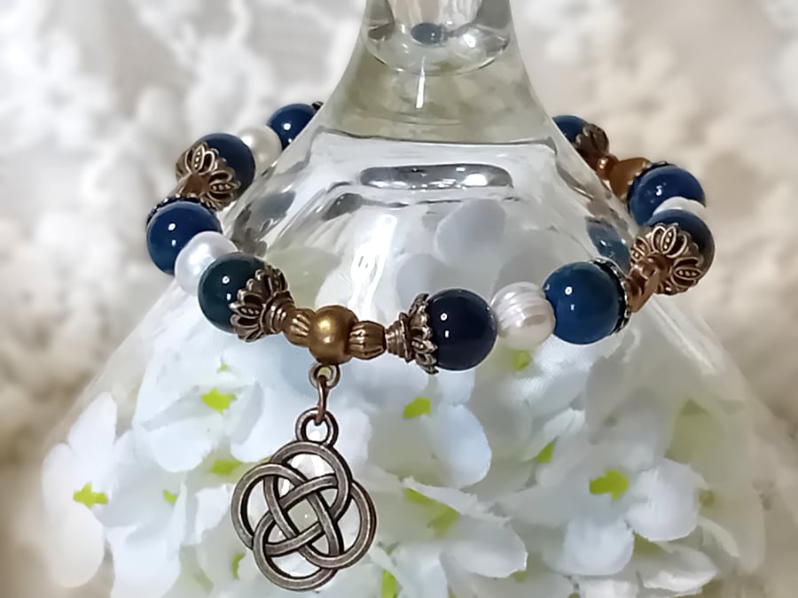  Fresh Water Pearls & Apatite Bracelet