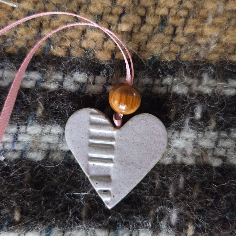 Summer Seconds ceramic heart necklace on pink ribbon