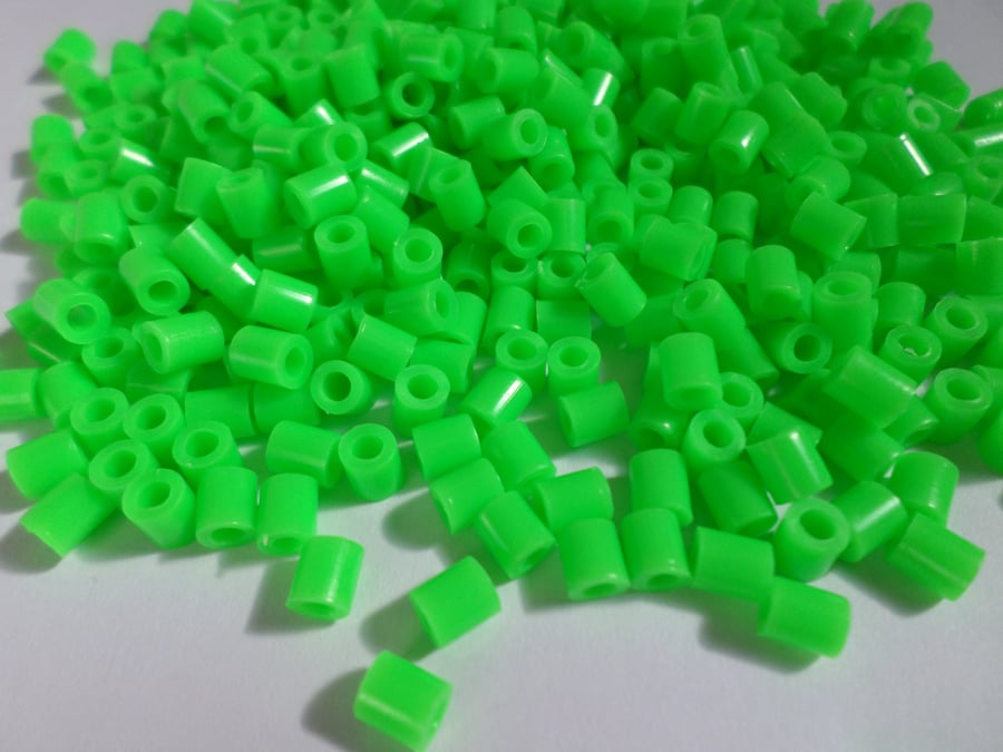 500 x Hot Fuse Beads - Column - 5mm - Neon Green 