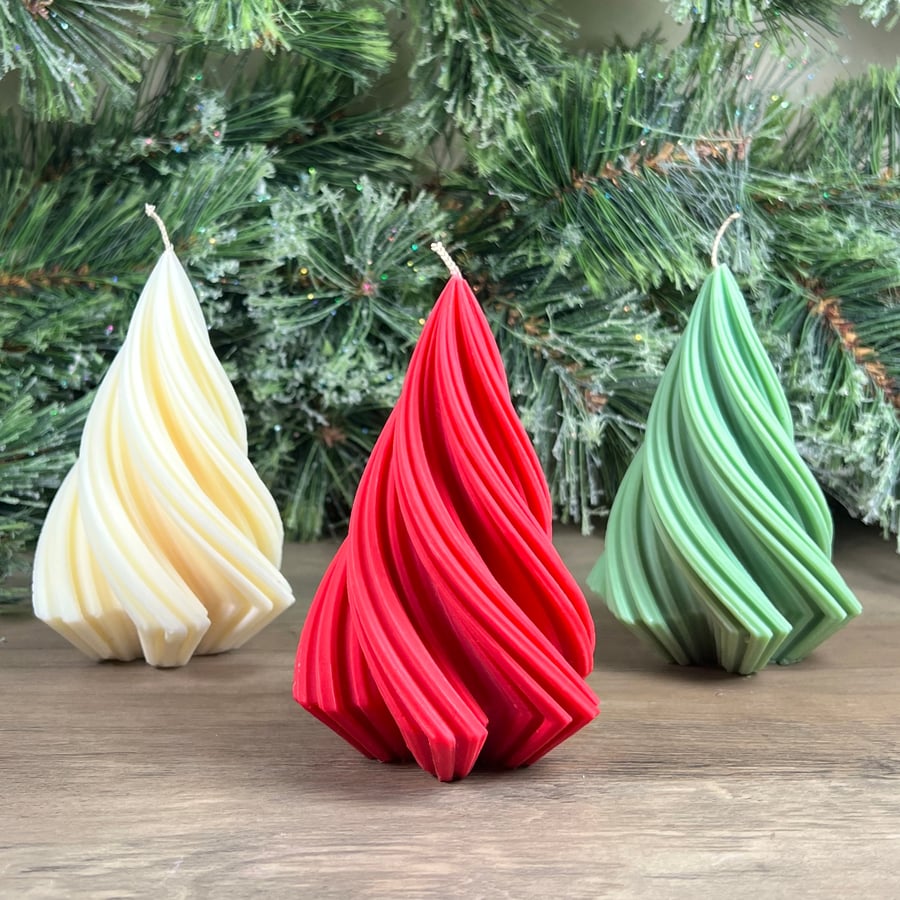 Christmas Tree Candle - Festive Xmas Tree Candle - Red Christmas Soy Candle Gift
