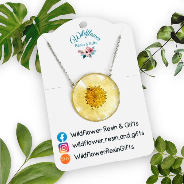 Daisy pendant, birth flower jewellery, Easter gift for her
