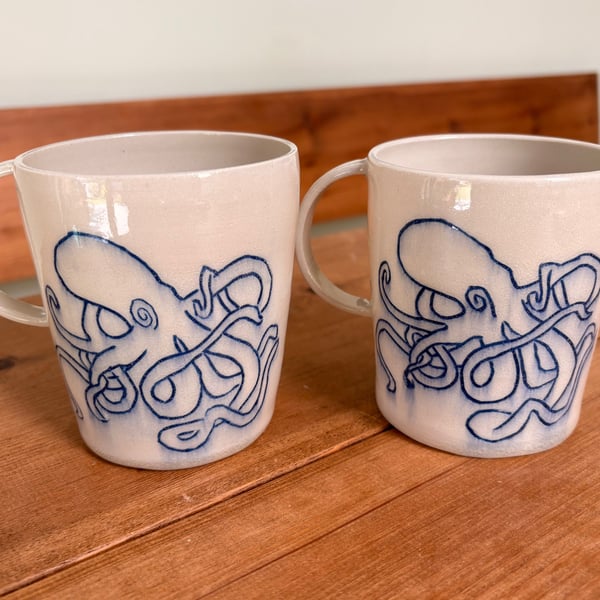 Octopus mugs set of 2
