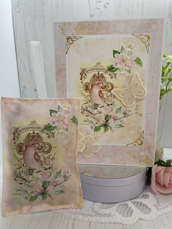 Gift Set - Bird Greeting Card & lavender sachet by Carolee Crafts PB4 - 0013