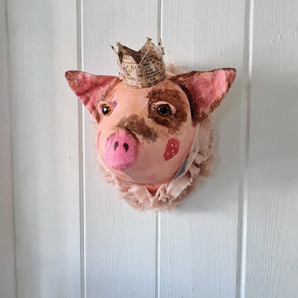 Piggy king mini faux taxidermy wall sculpture