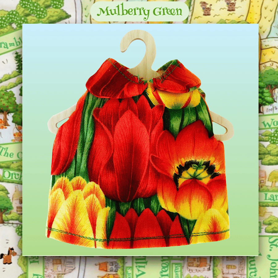 Reduced - Red and Yellow Blouse with a Peter Pan Collar