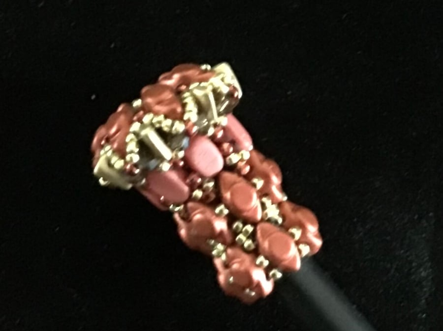 Beaded pencil topper - red