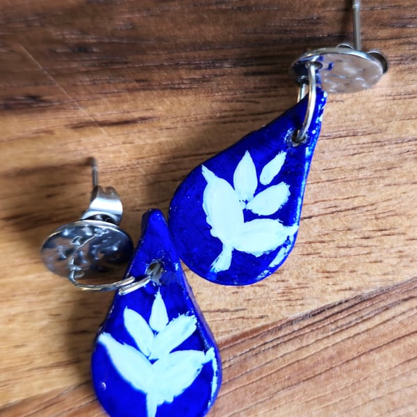 Hand-Painted Air-Dry Clay Earrings with Resin Finish – Artisan Jewelry
