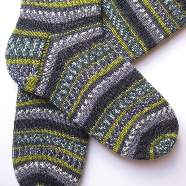 hand knit mens wool socks UK 8-10