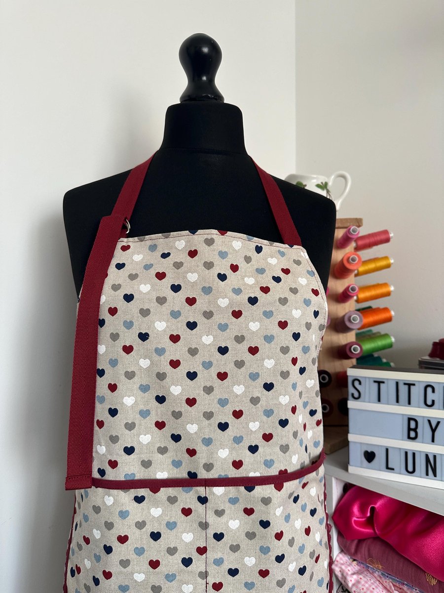 Country Life Farmhouse Style Chic Minimalist Hearts Print Apron