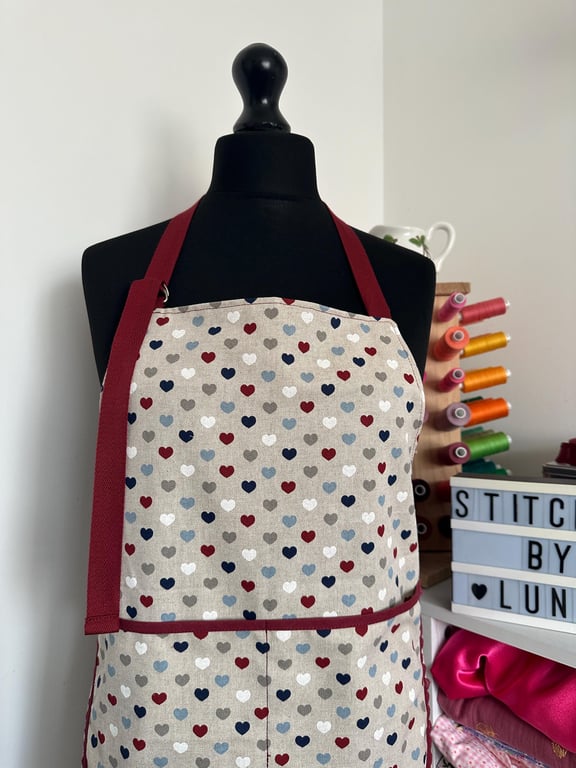 Country Life Farmhouse Style Chic Minimalist Hearts Print Apron