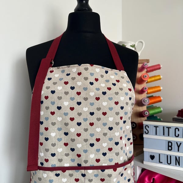 Country Life Farmhouse Style Chic Minimalist Hearts Print Apron