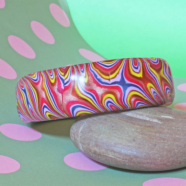 Bangle - Scarlets Dancing ! - Handmade - Retro Psychedelia Style - Polymer Clay