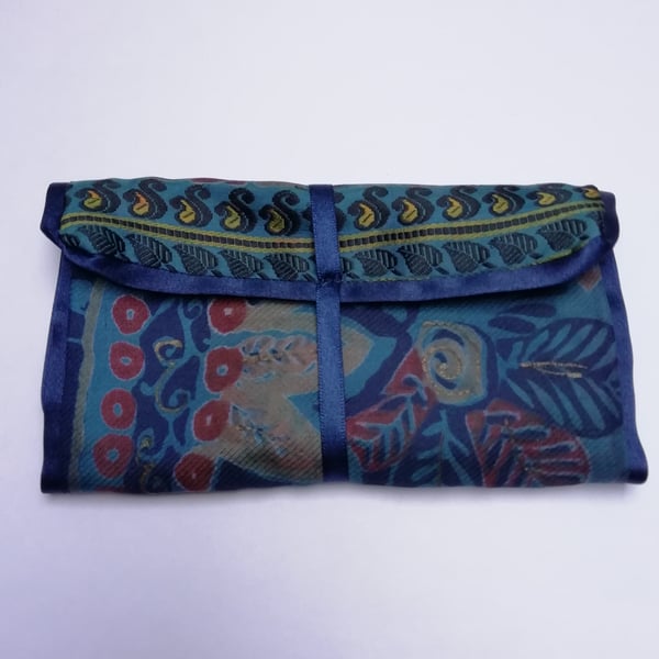 Waterlily Silk Jewellery Wrap