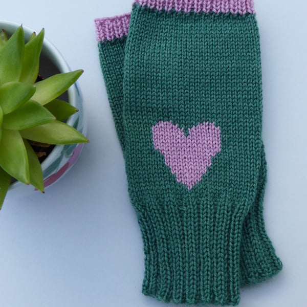 Fingerless Gloves with Pink Heart design knitted in green wool