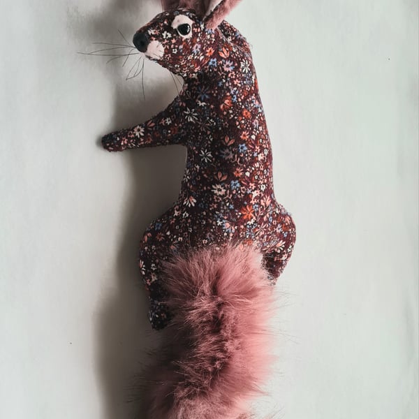 Faux squirrel wall mount in floral maroon velvet with pink tail - Swifty