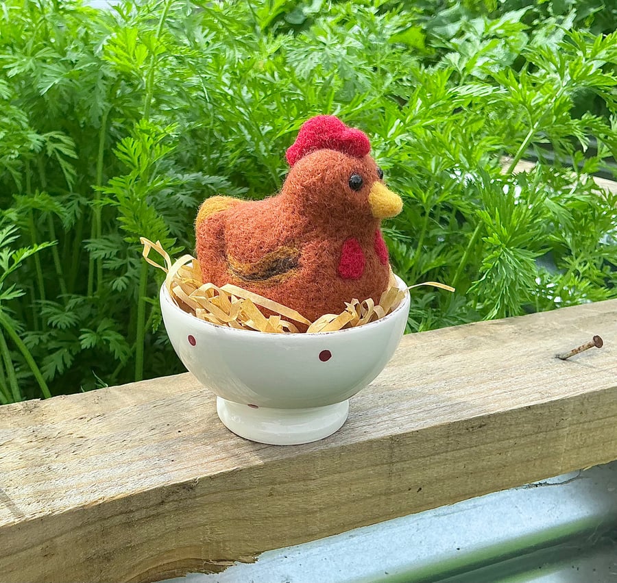 Needle Felt Hen Sitting On A Nest. Needle Felt Chicken. Chicken In A Pretty Bowl