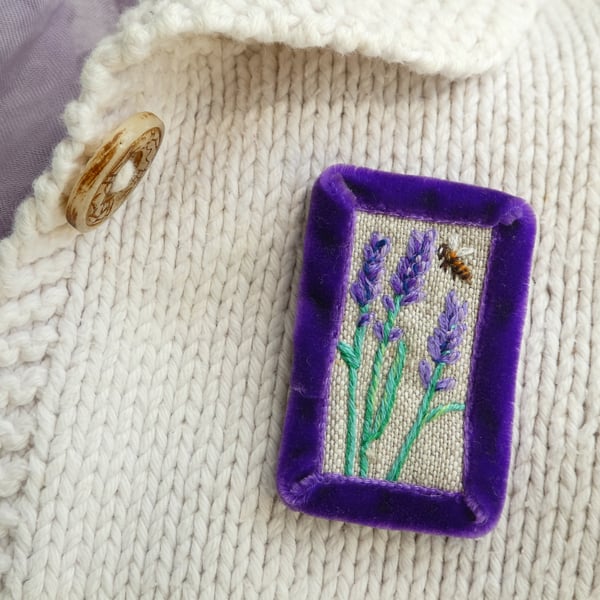 Lavender & Bee brooch