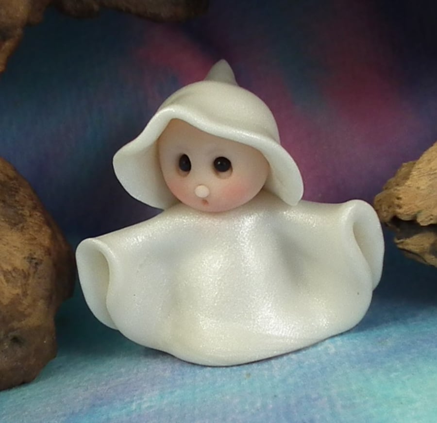 Tiny Ghost Gnome 'Wheez' OOAK Sculpt by Ann Galvin