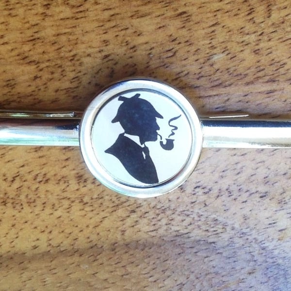 Sherlock Holmes silhouette design Tiepin