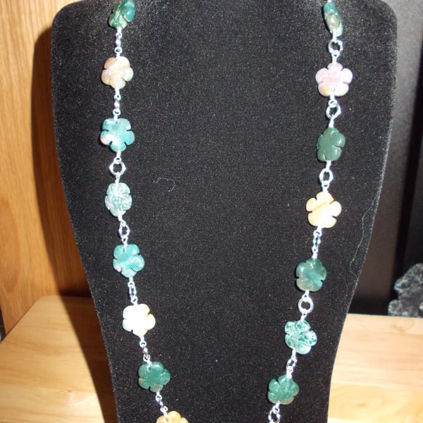 Agate flower necklace