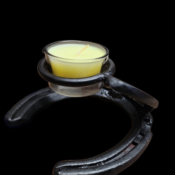 Horseshoe tealight holder