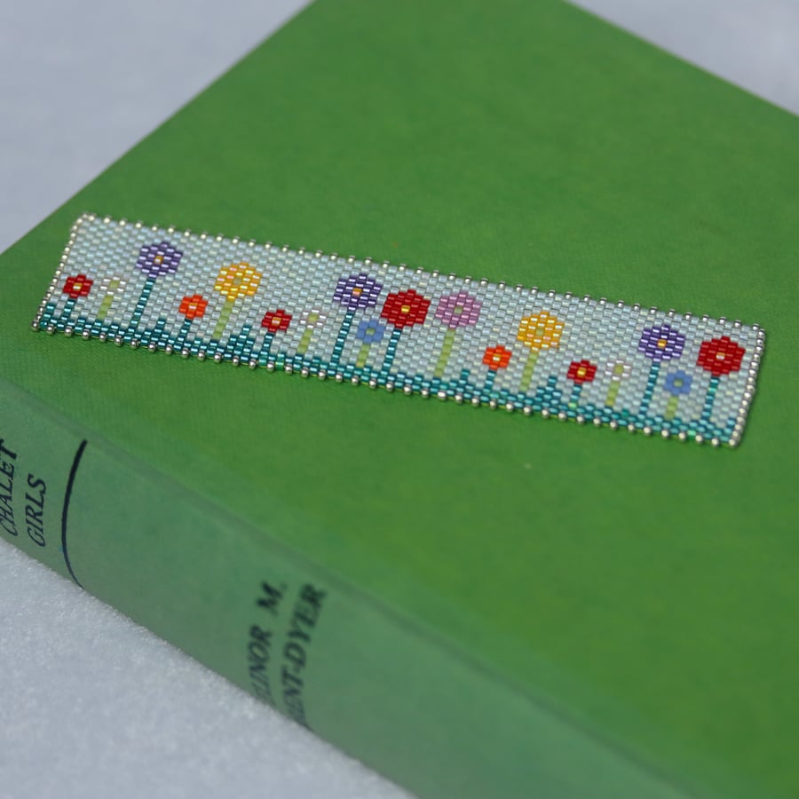 Little Beadwork Bookmark – Flower Garden 