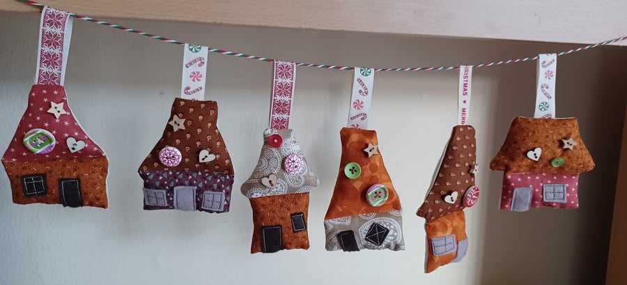 Little 'Crumb' cottages - Cinnamon Street