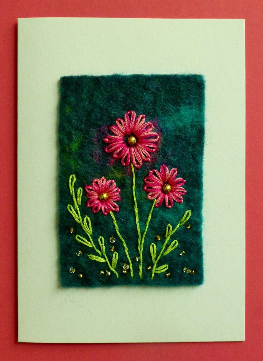 Pink daisy card