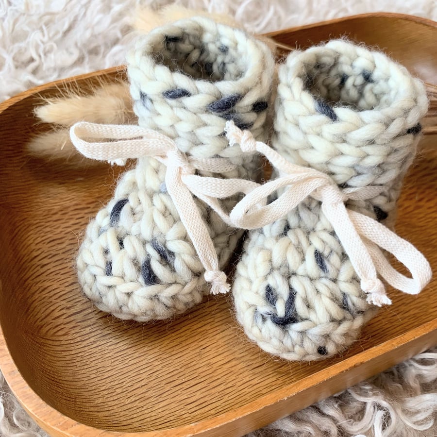 Tootsie Booties Chunky Wool Inkspots