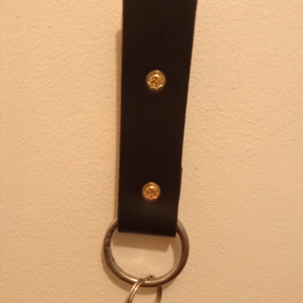 Veg tan leather keyring 