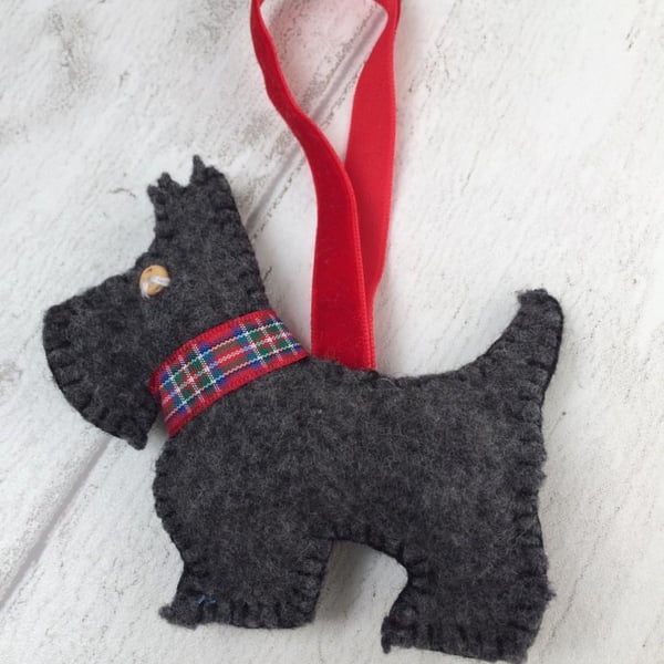 Scotty dog hanging decoration, with tartan collar