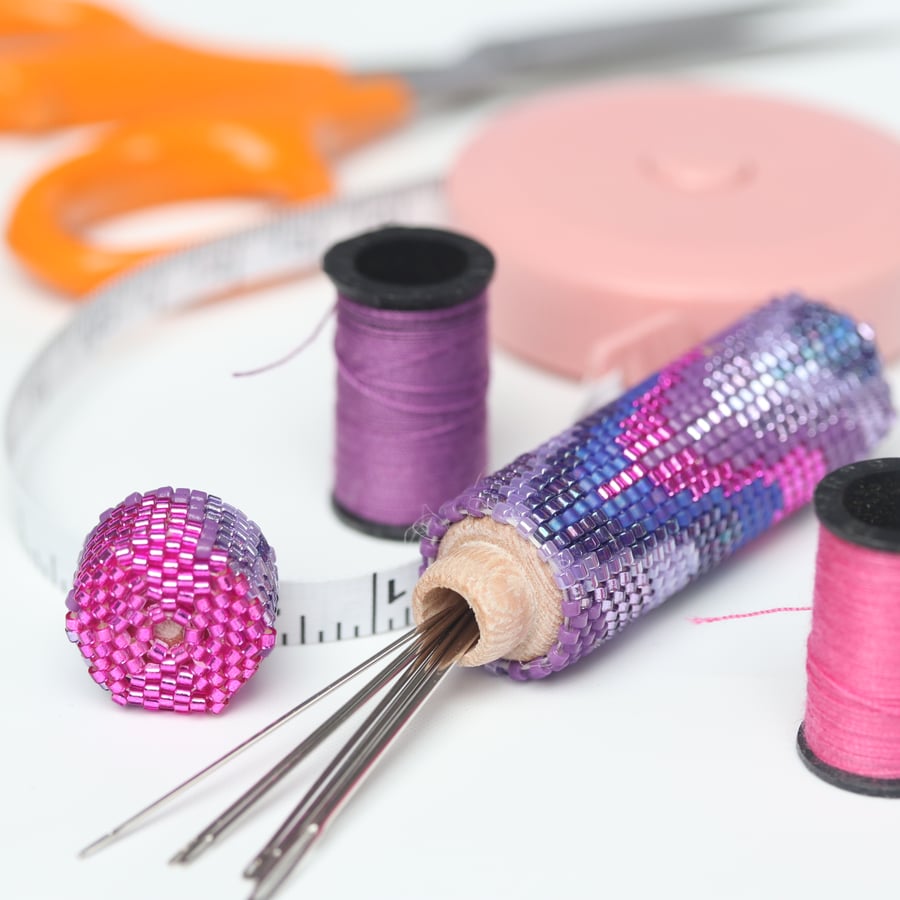 Beaded Wooden Needlecase in Aurora Bargello Pattern