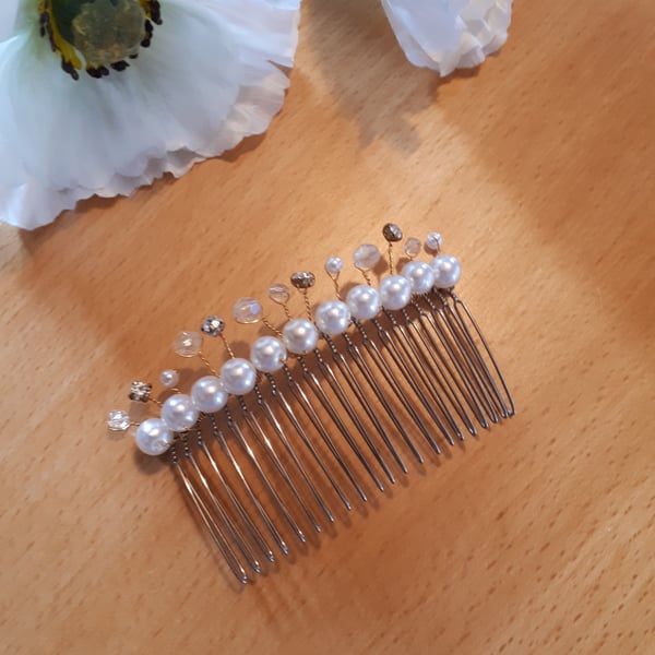 Ivory pearl, wire hair comb, pearl fascinator, wedding hair accessorie, 