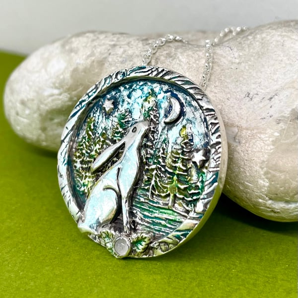 Moon gazing hare pendant with moonstone