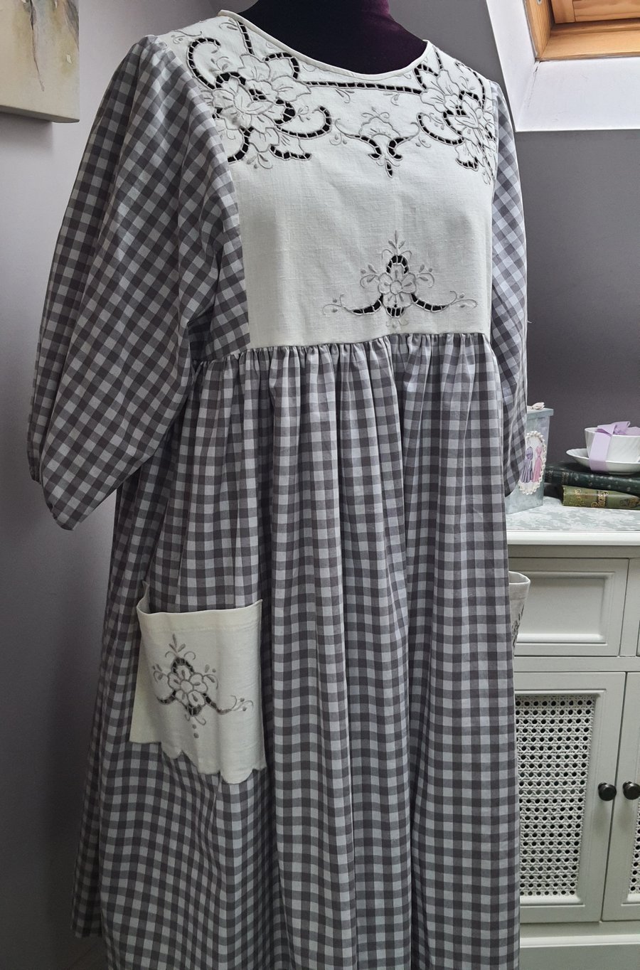 Retro ethnic embroidery dress main image 1